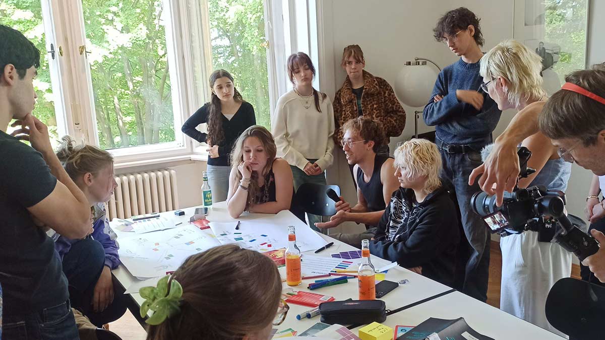 Participants discussing at the IRAC workshop in Berlin